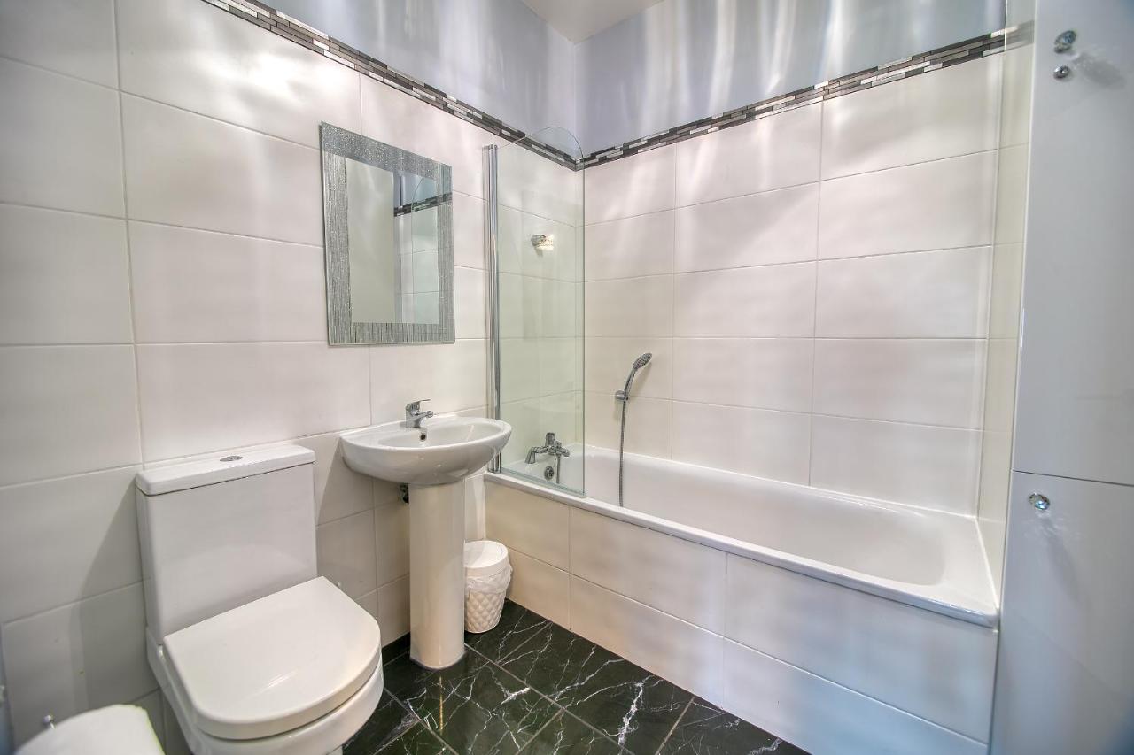 Royal Harbour Retreat - Balcony, Sea View Property 拉姆斯盖特 外观 照片